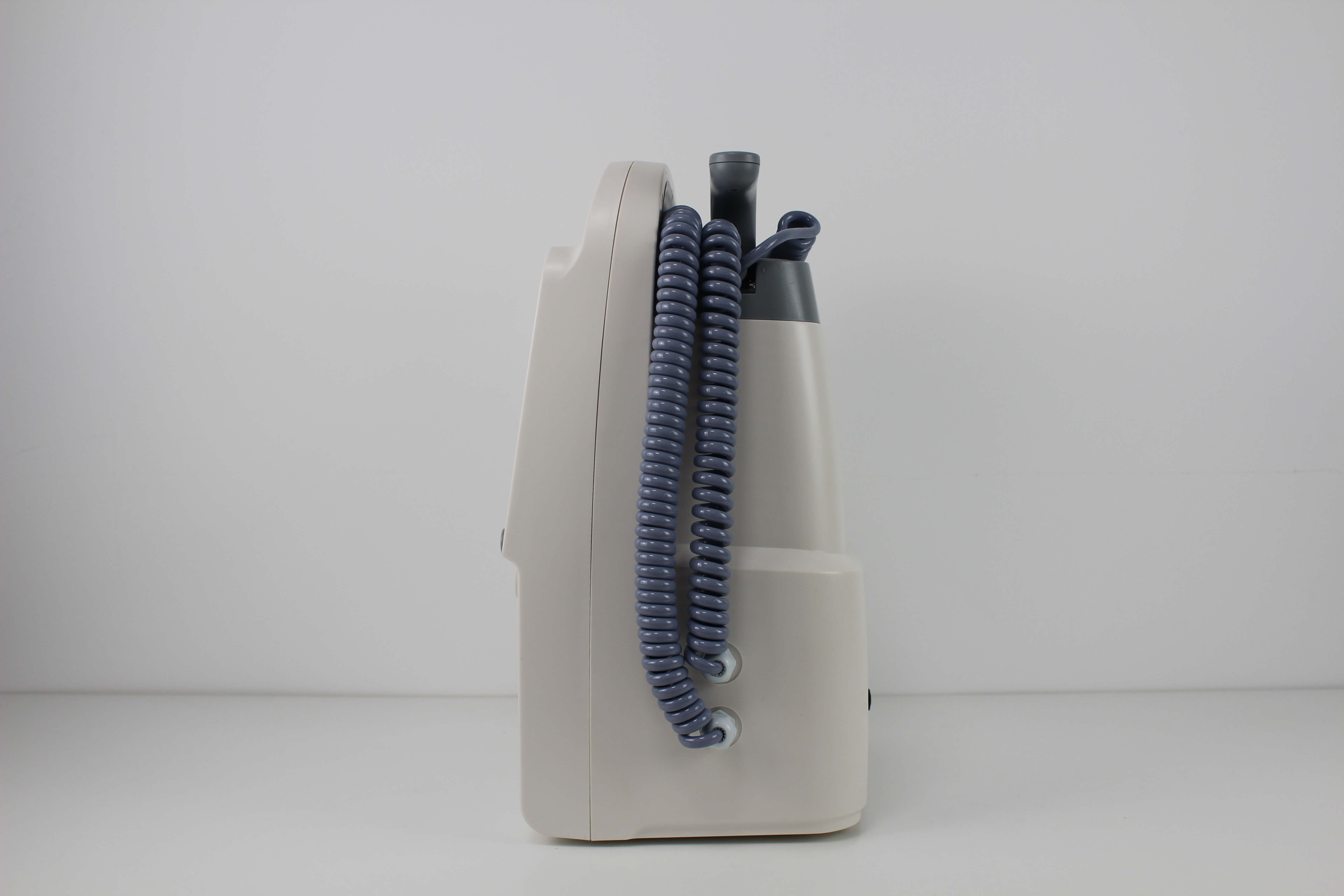 defiB defibrillator/monitor