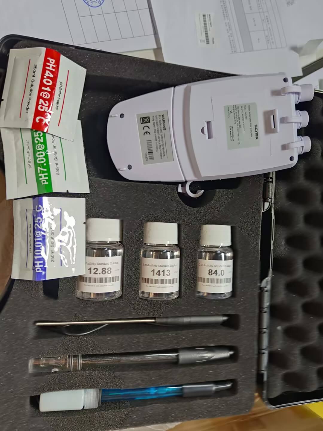 Multiparameter Water Quality Meter