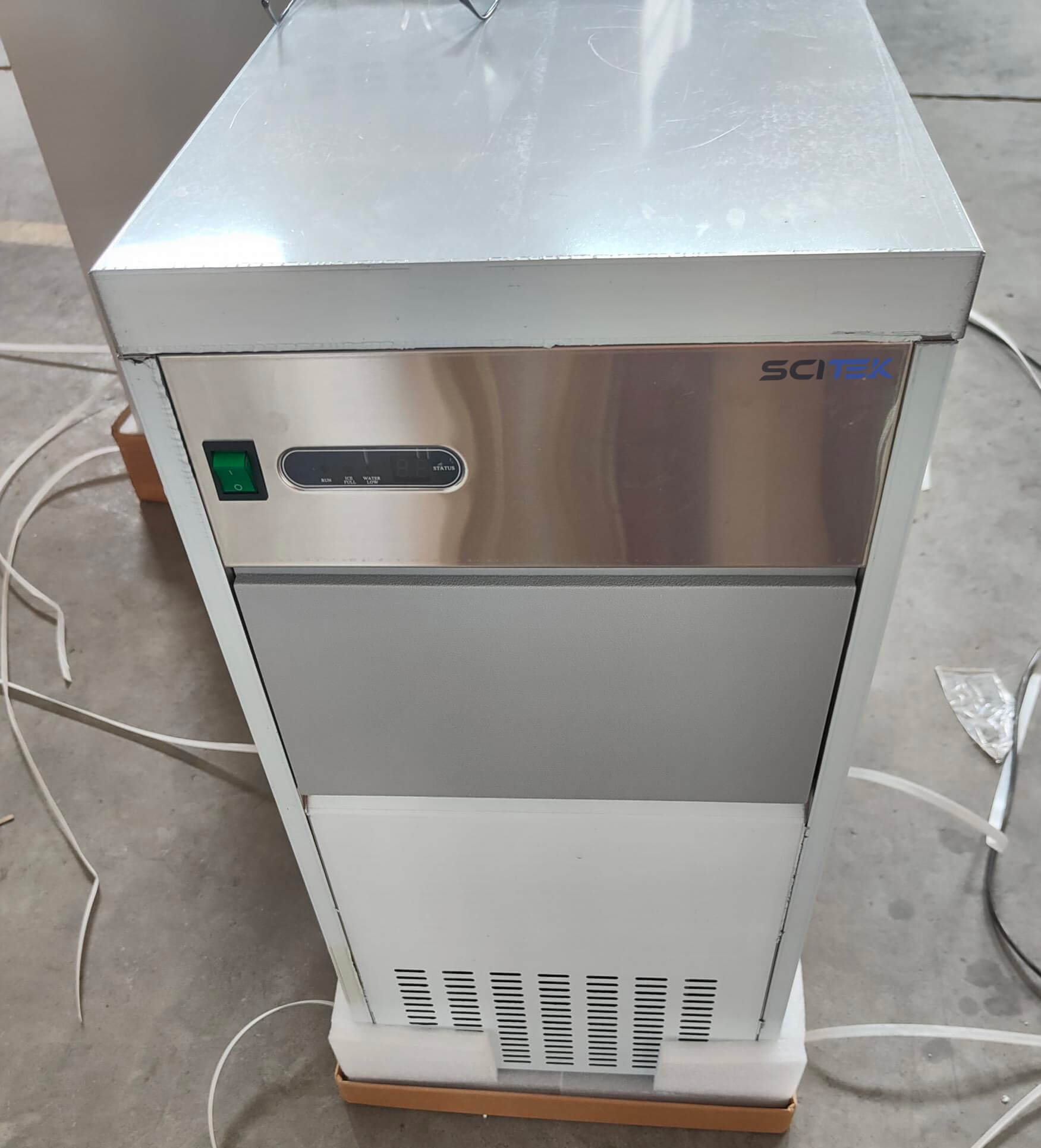 SIM-85-1 Snowflake Ice Maker