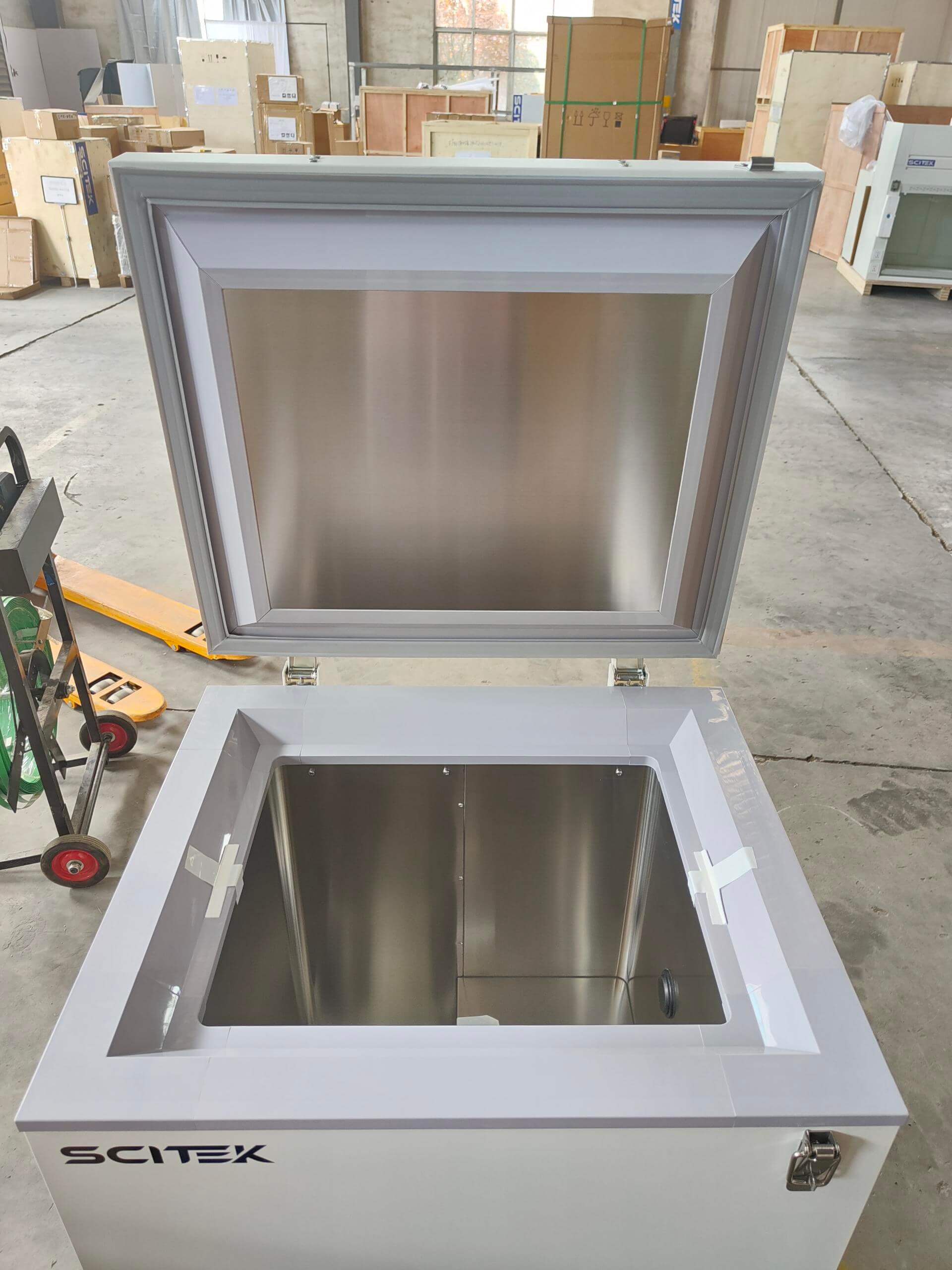 Low-Temperature Freezers