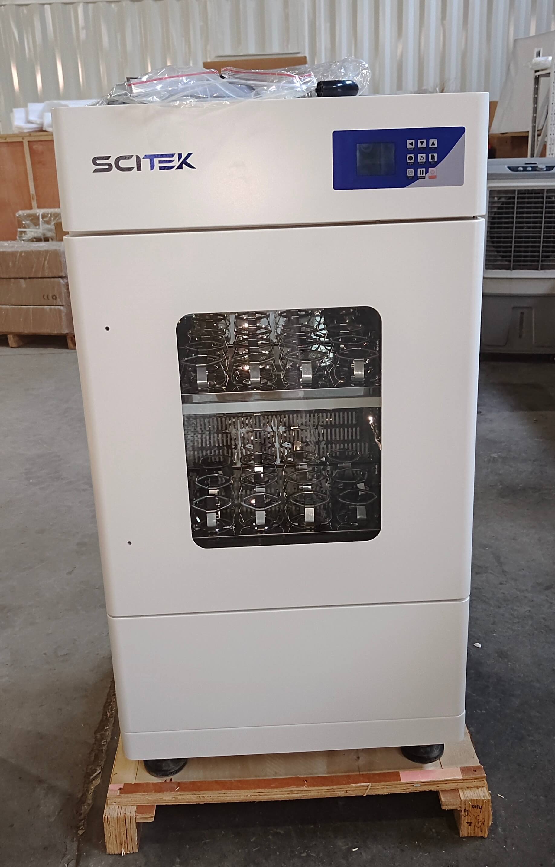 ICB-160VS (4) Vertical Single Door Shaking Incubator