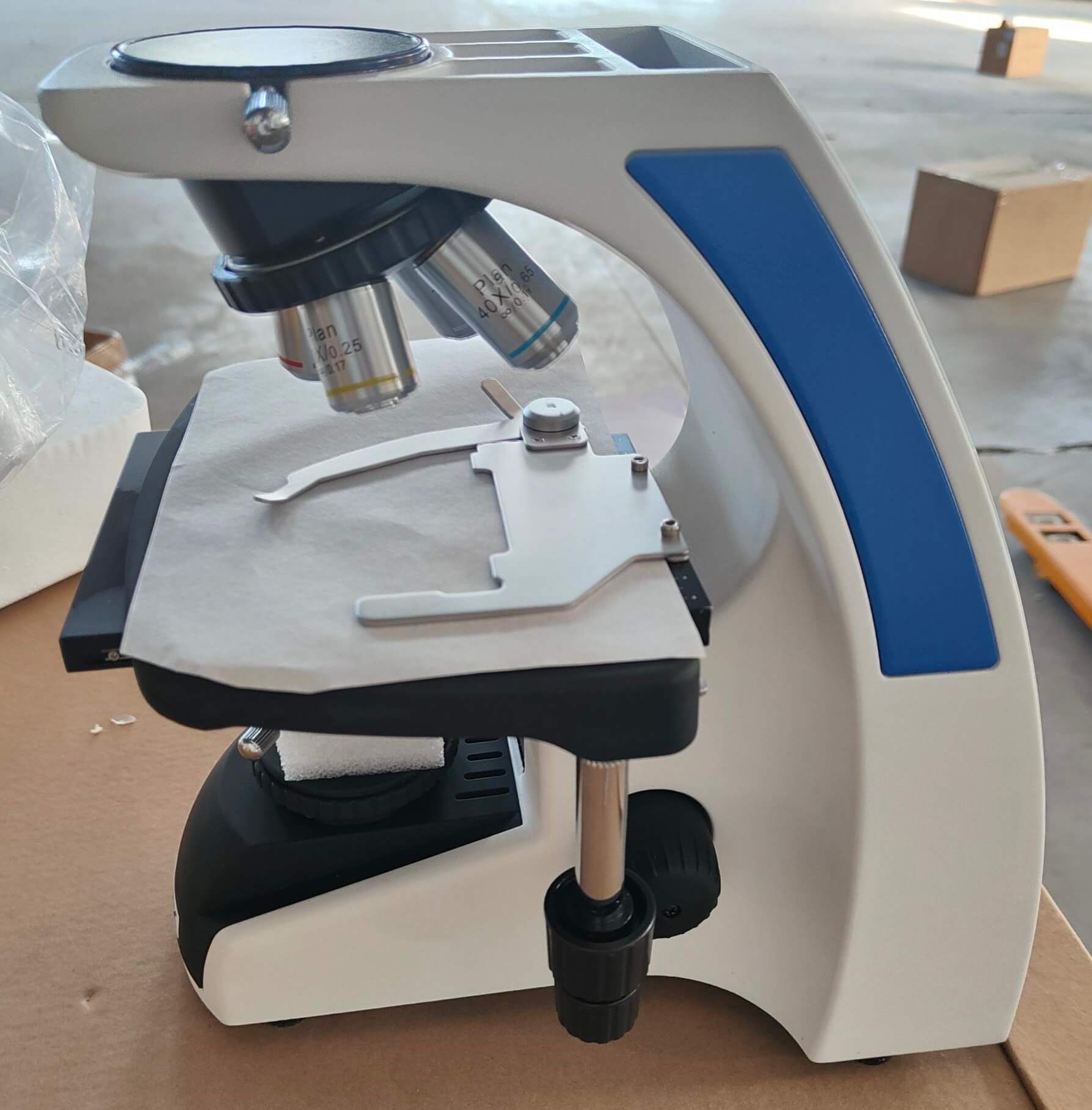 MSC-B203T (1) Biological Microscope