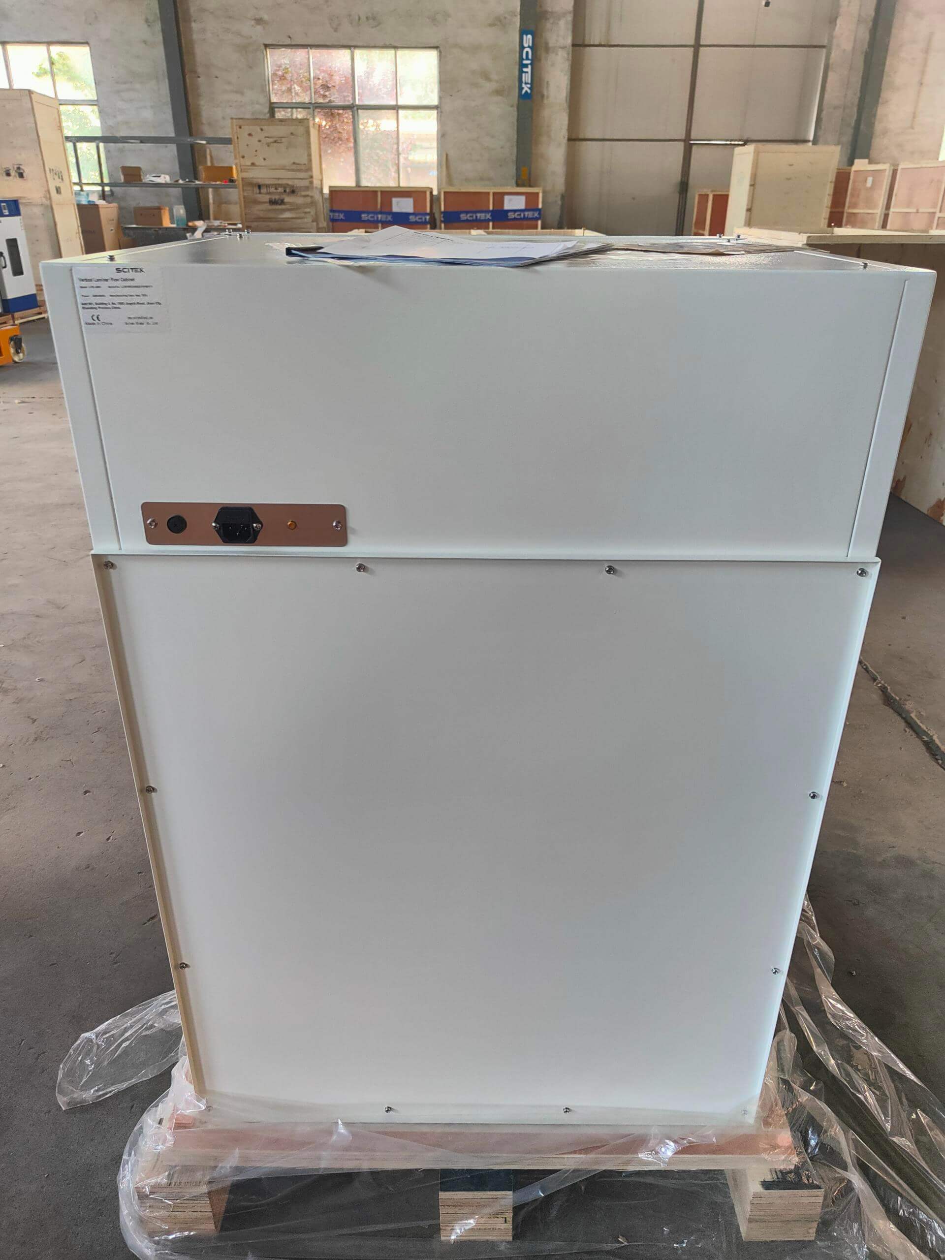 Vertical Laminar Flow Cabinet
