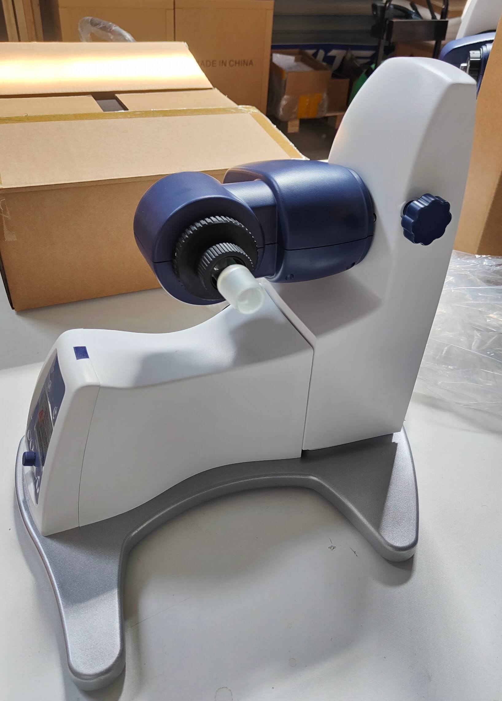 RE-100P (2) Highly Sealed Rotary Evaporator