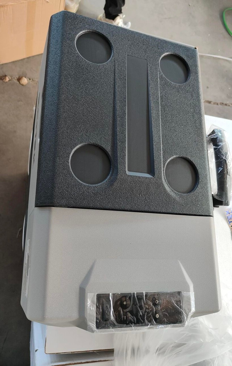 CR-30X (1) Car Refrigerator
