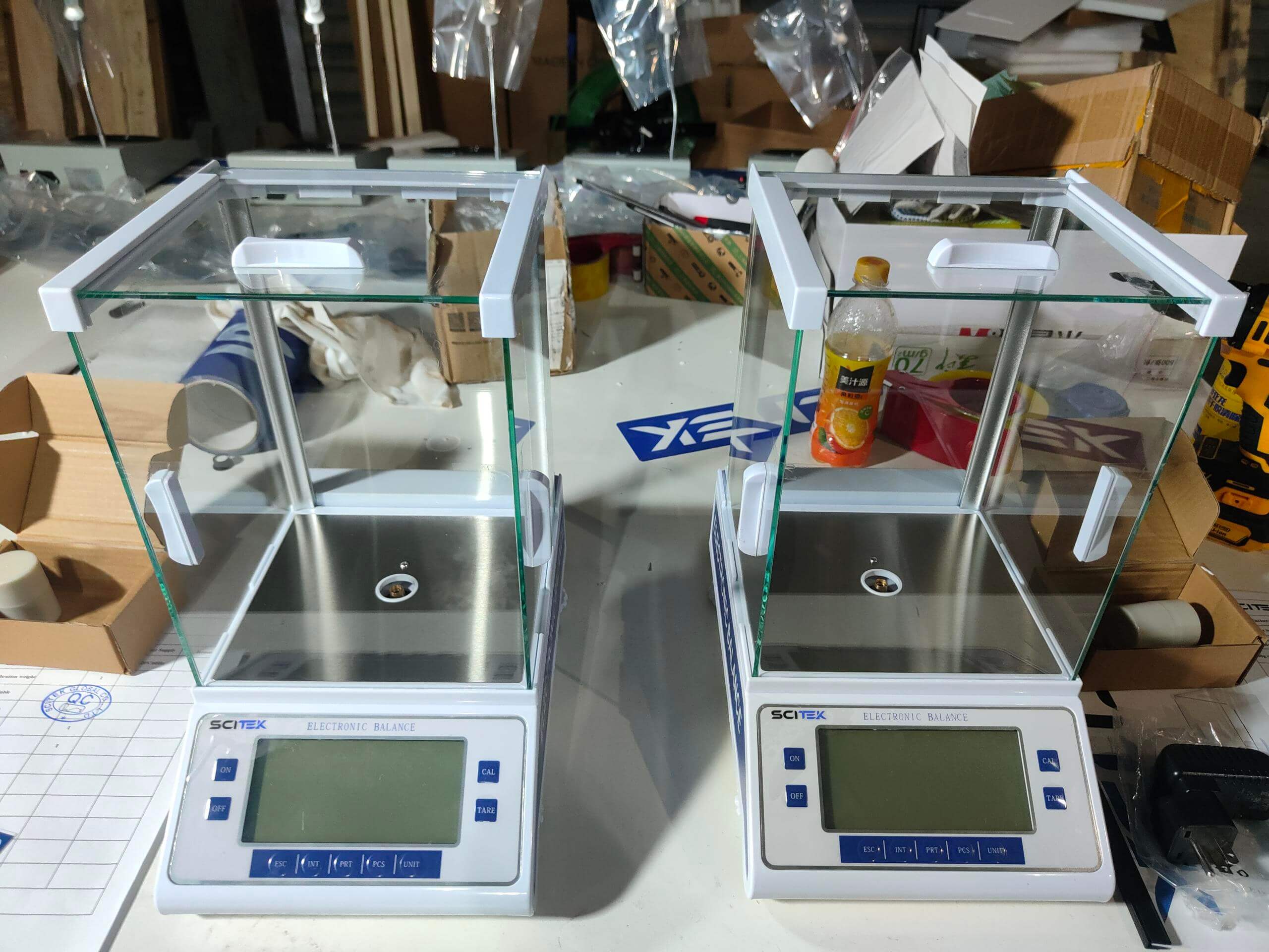 analytical weighing balance