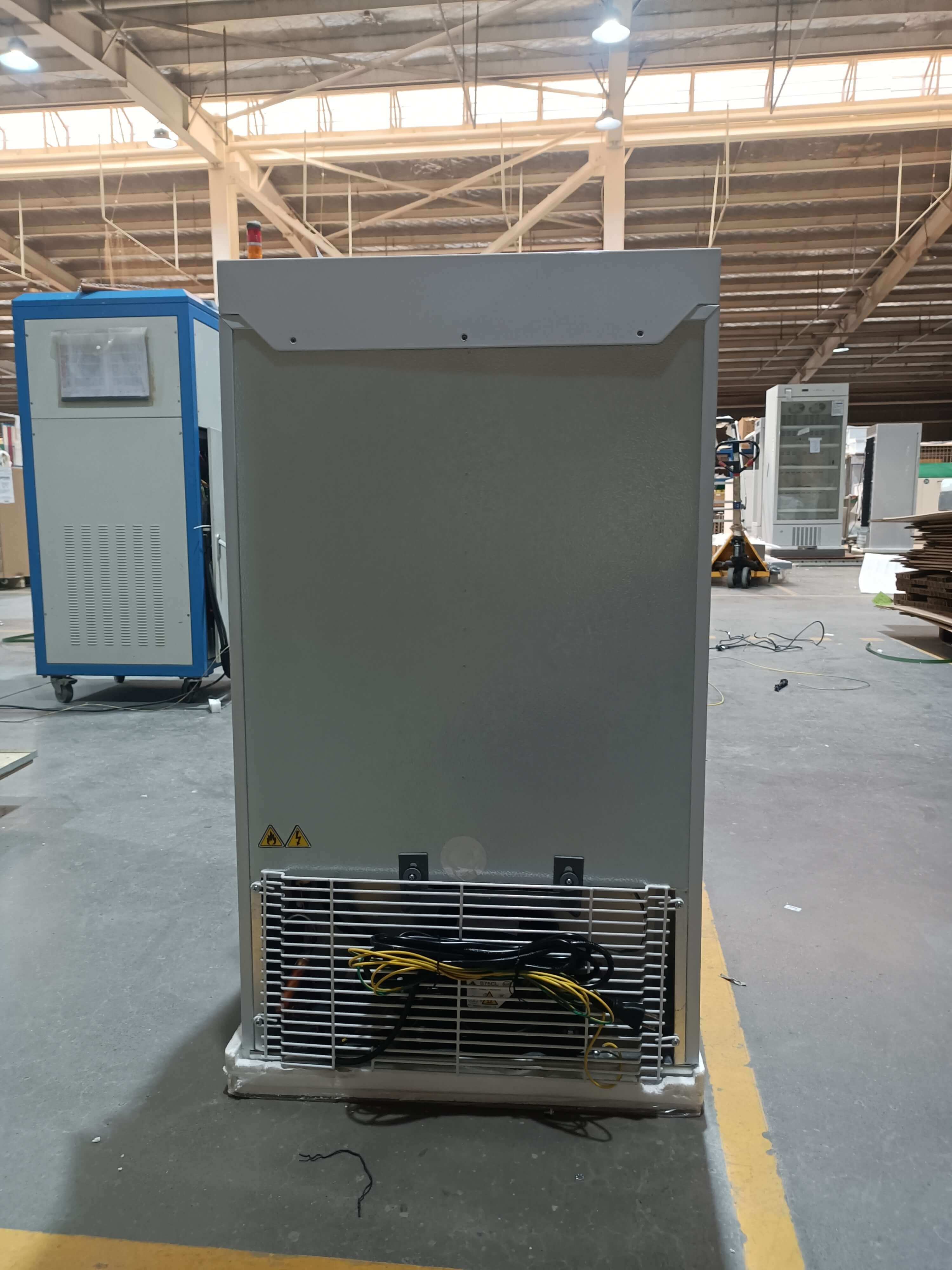 Refrigerator MR-5V100 (6) Refrigerator MR-5V100 (6)
