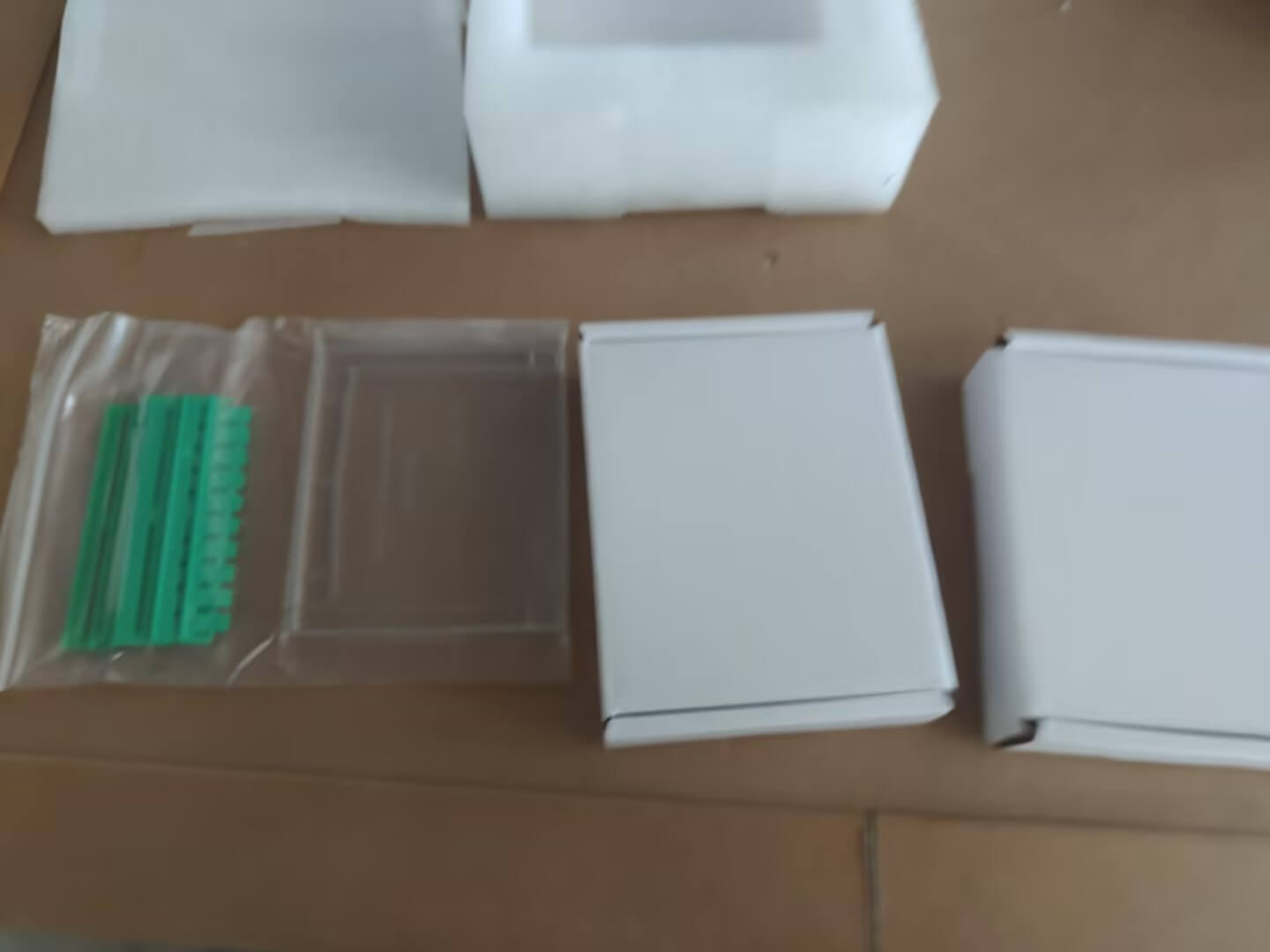 ET-V01 (5) Vertical Electrophoresis Tank