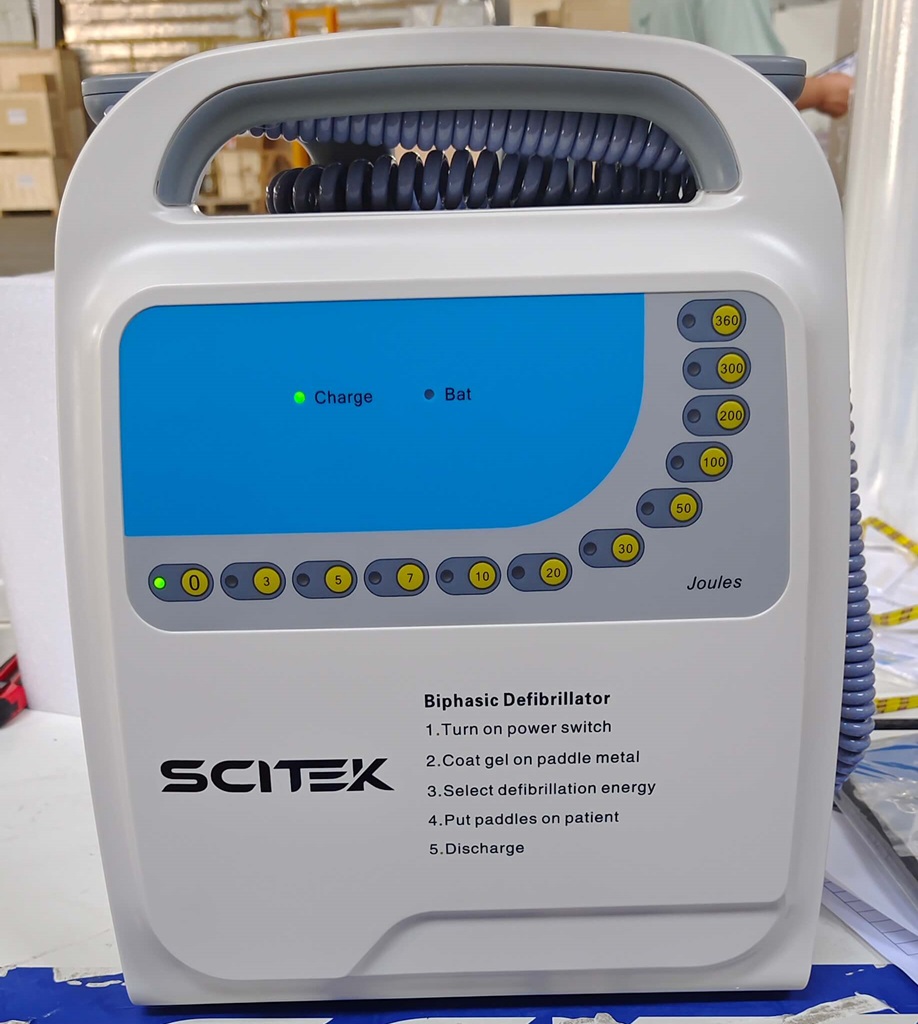 defiB defibrillator/monitor