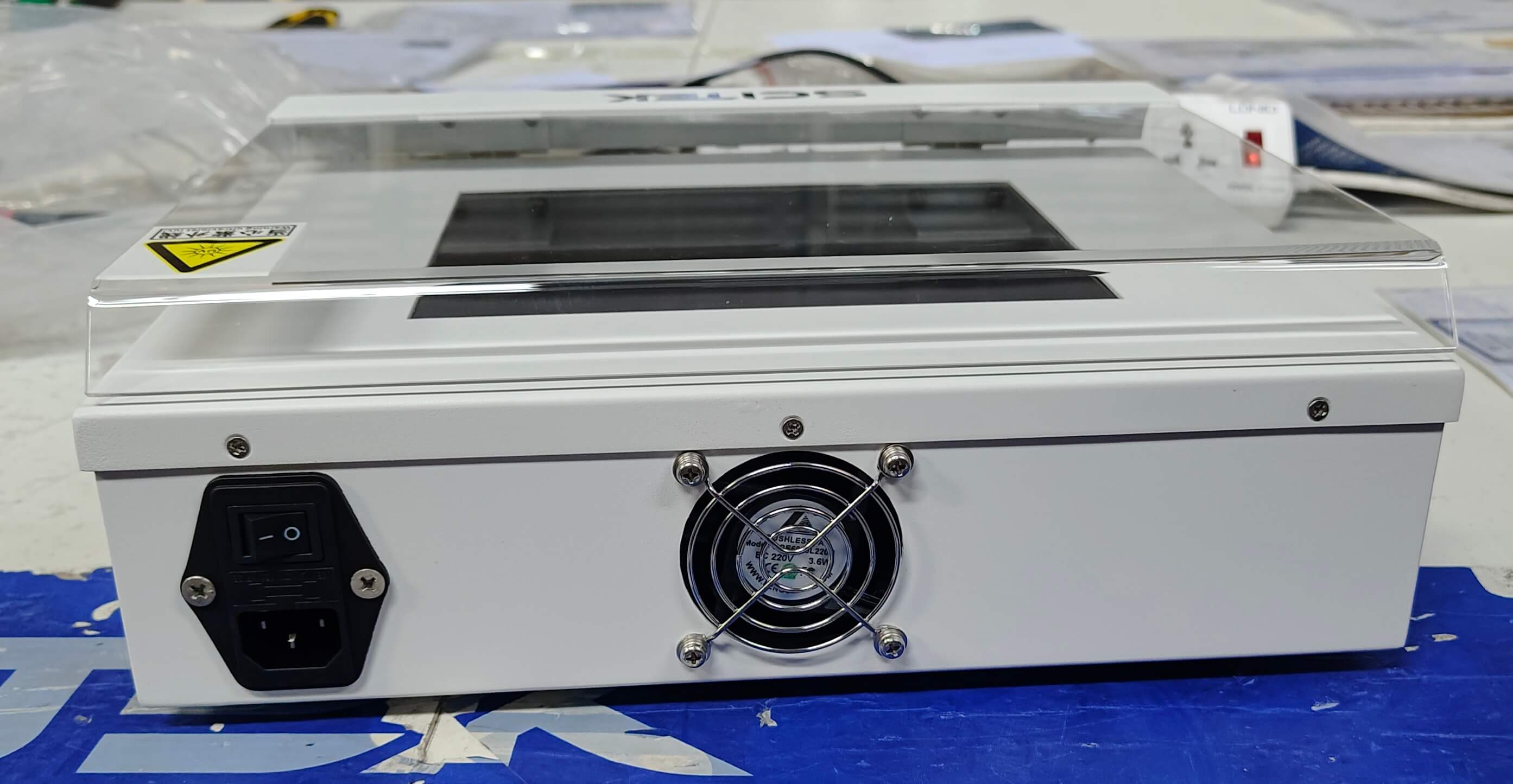 TI-UV302 (1) UV Transilluminator