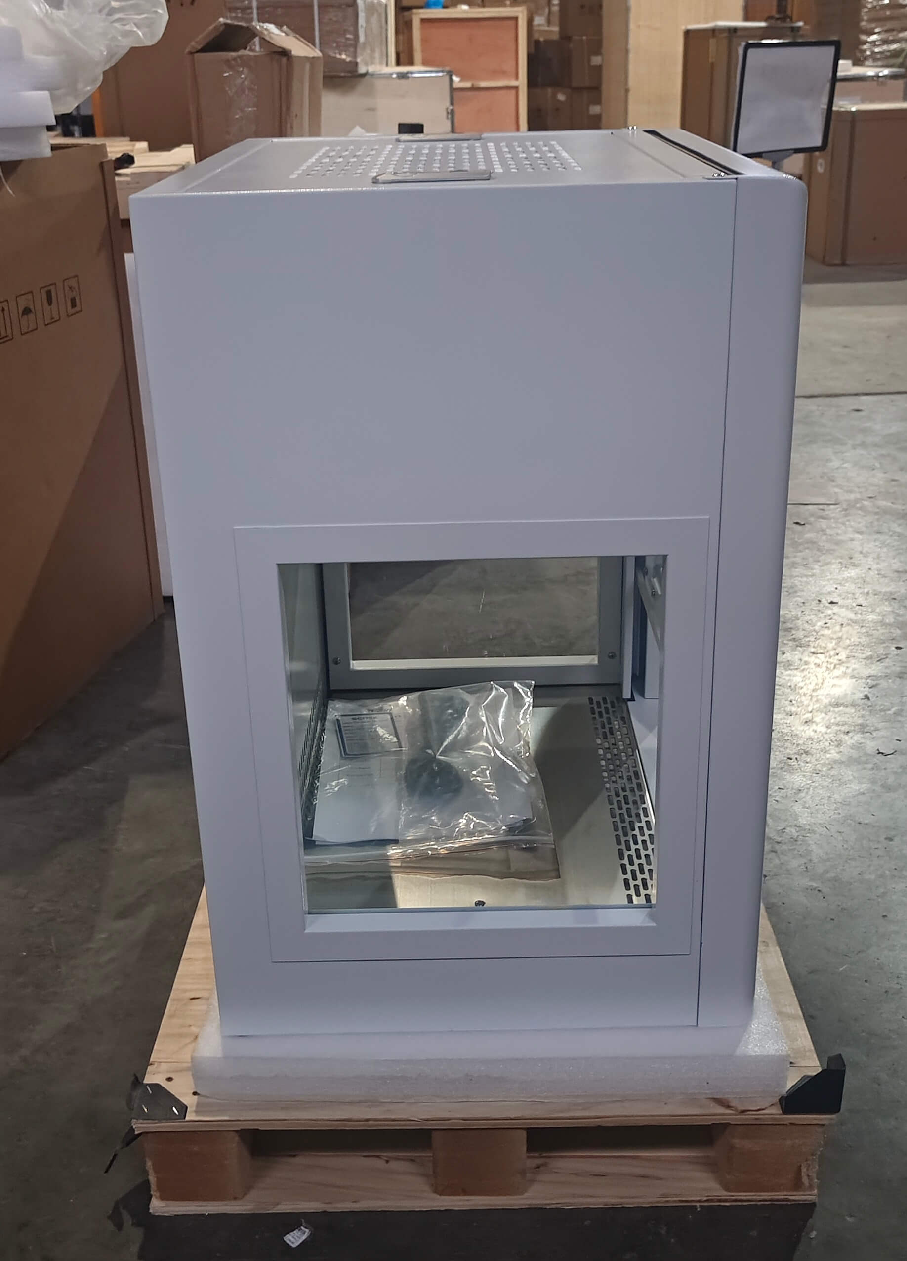 LCB-V500 (2) Mini Laminar Flow Cabinet