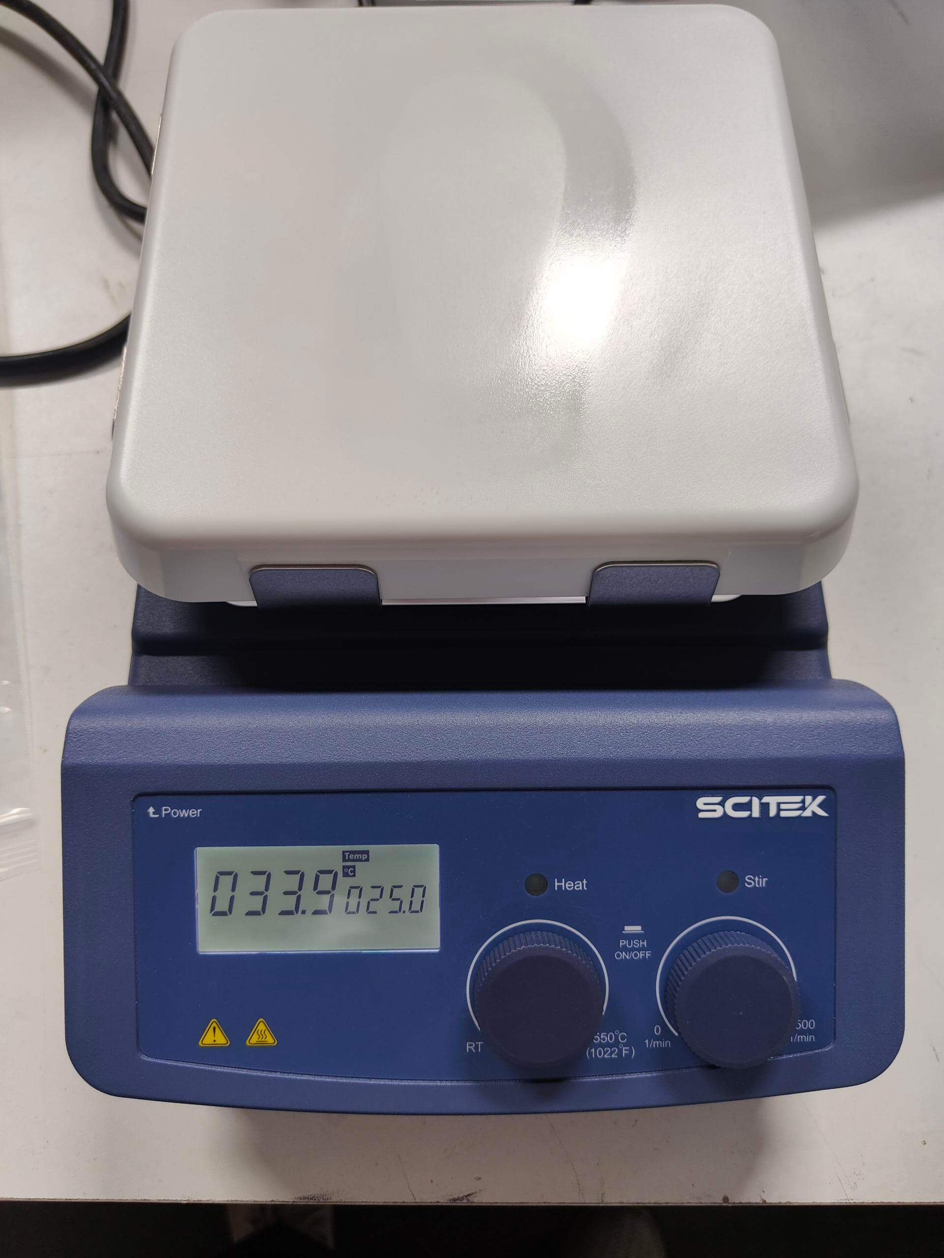 Hotplate Magnetic Stirrer