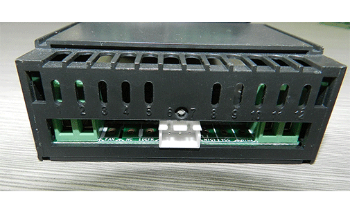 tlead/1-1ZF9143258.gif